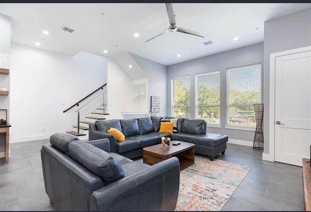 2239 Lovedale Avenue - Photo 12
