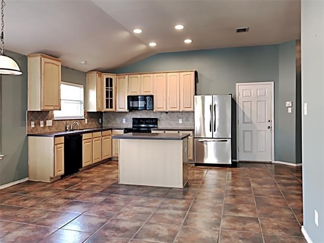3251 Torio - Photo 3