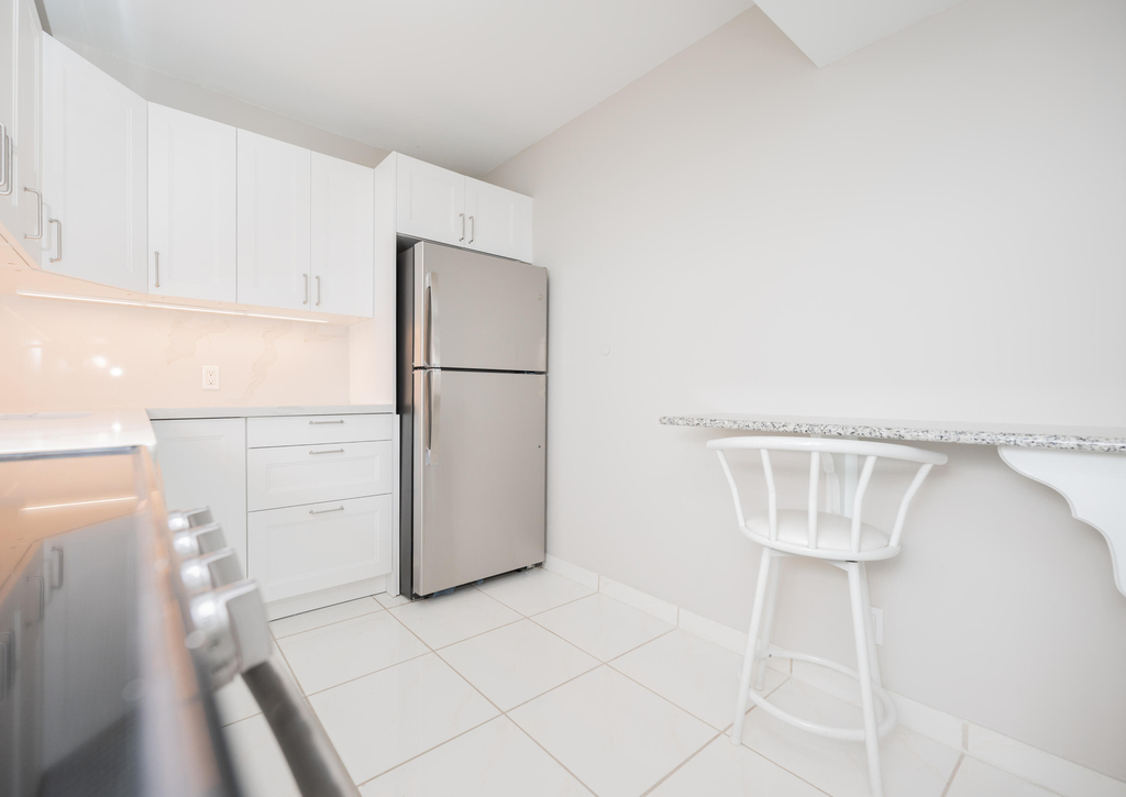 20335 W Country Club Drive - Photo 5