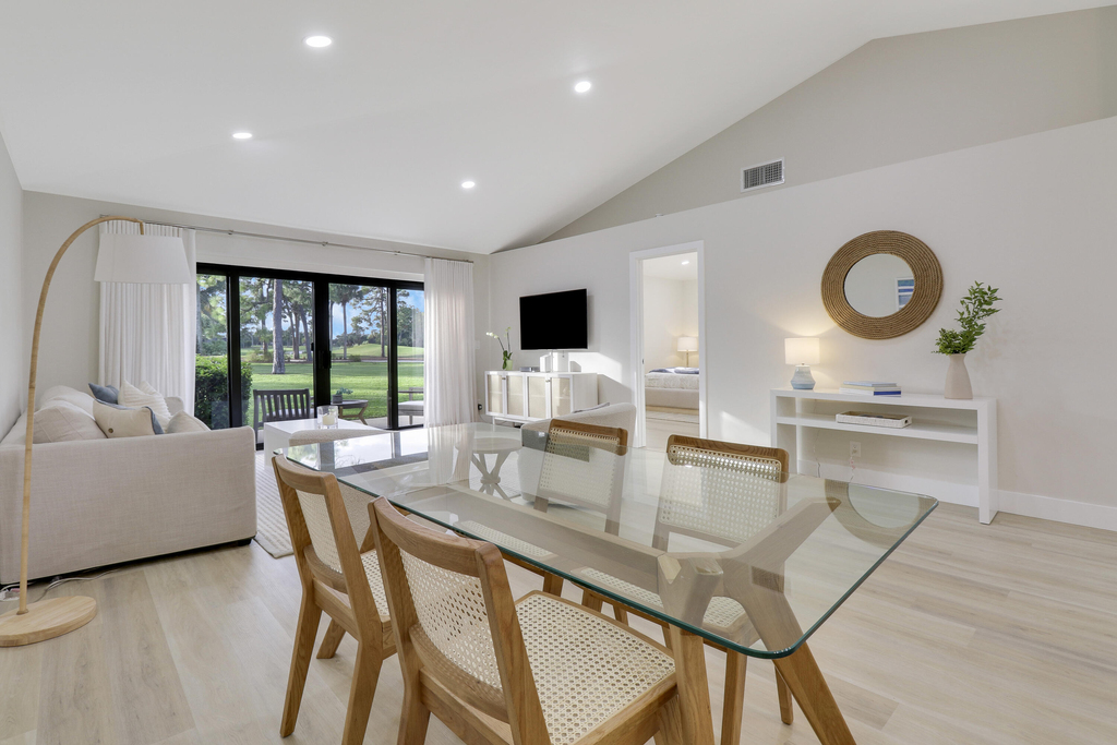 523 Club Drive - Photo 14