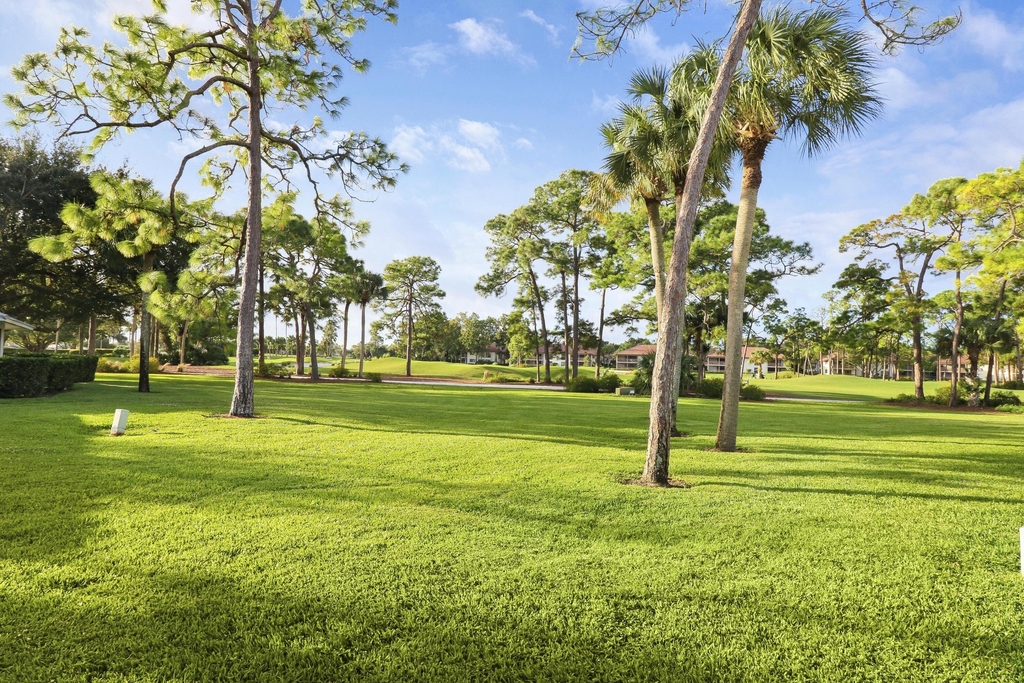 523 Club Drive - Photo 27