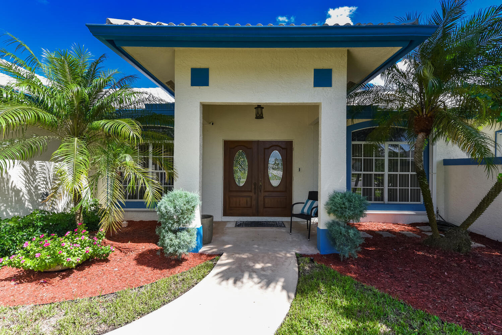 1935 Primrose Lane - Photo 2