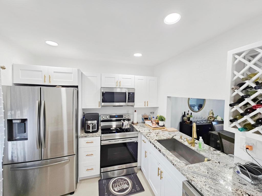 7807 Golf Cir Circle - Photo 2