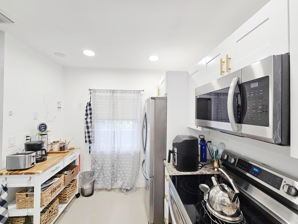 7807 Golf Cir Circle - Photo 1