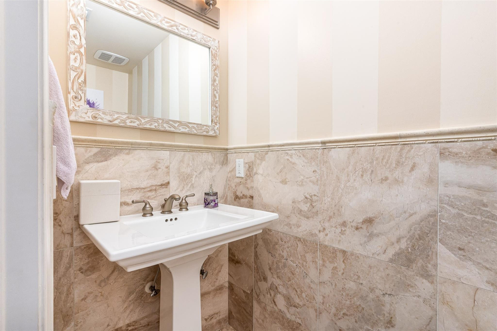 2614 Ne 11th Court - Photo 9