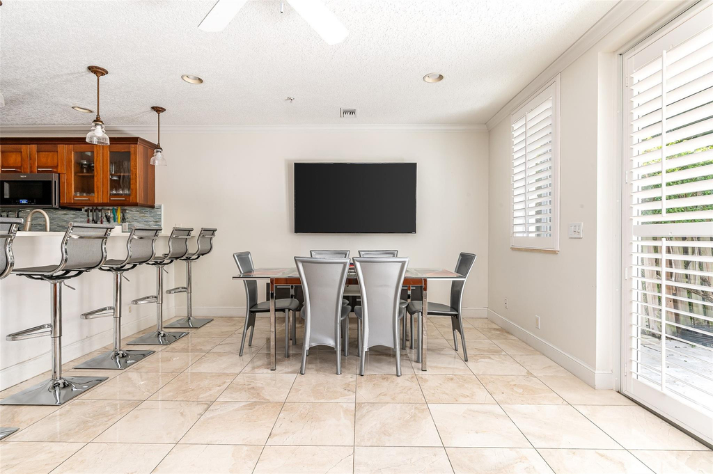 2614 Ne 11th Court - Photo 6