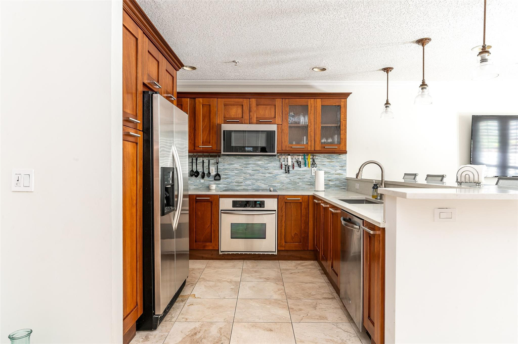 2614 Ne 11th Court - Photo 1