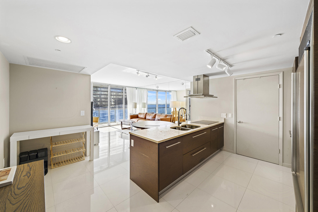 495 Brickell Avenue - Photo 1