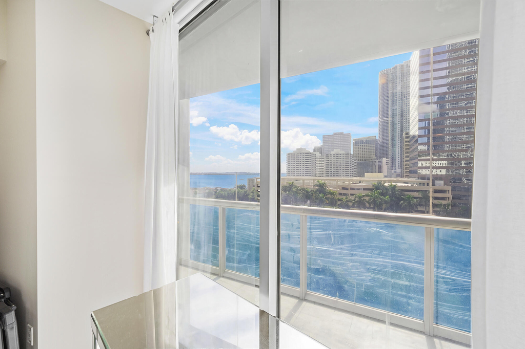 495 Brickell Avenue - Photo 13