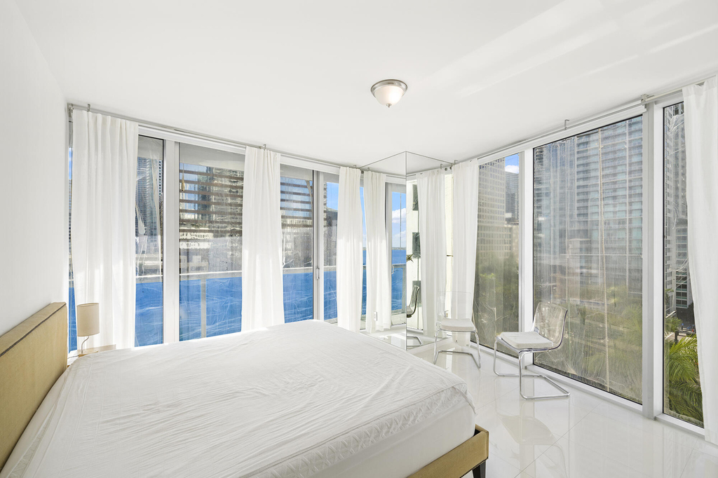 495 Brickell Avenue - Photo 7