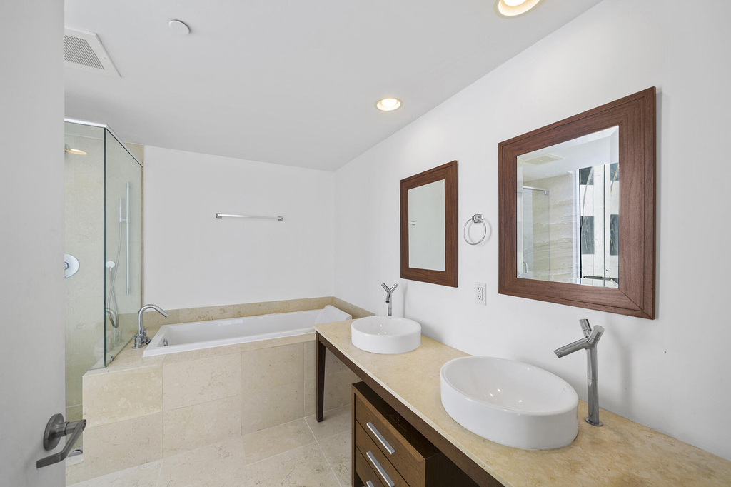 495 Brickell Avenue - Photo 10