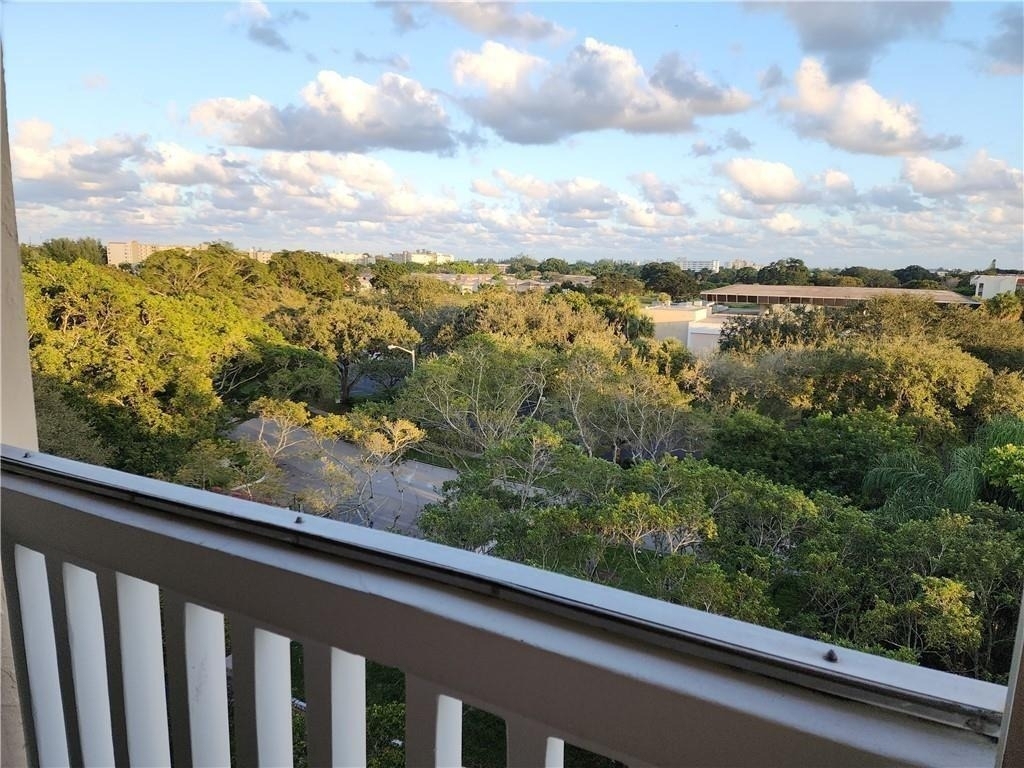7001 Environ Boulevard - Photo 8