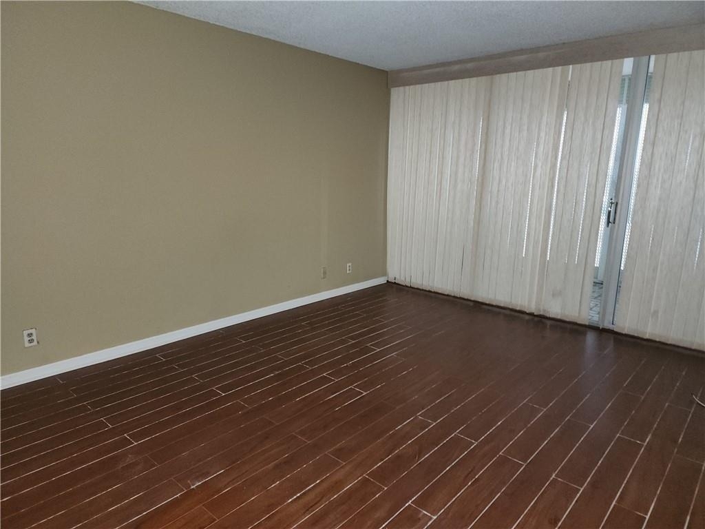 7001 Environ Boulevard - Photo 4