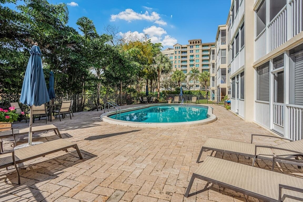 200 E Royal Palm Road - Photo 13