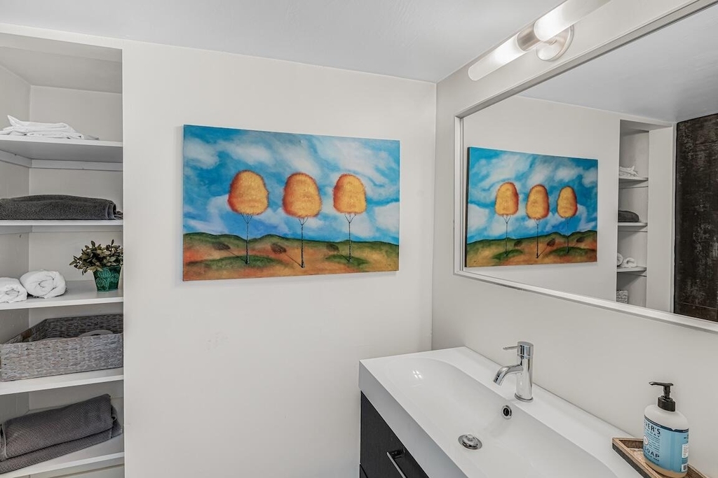 200 E Royal Palm Road - Photo 4