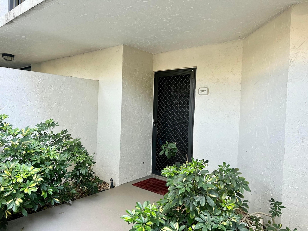 2025 Lavers Circle - Photo 0