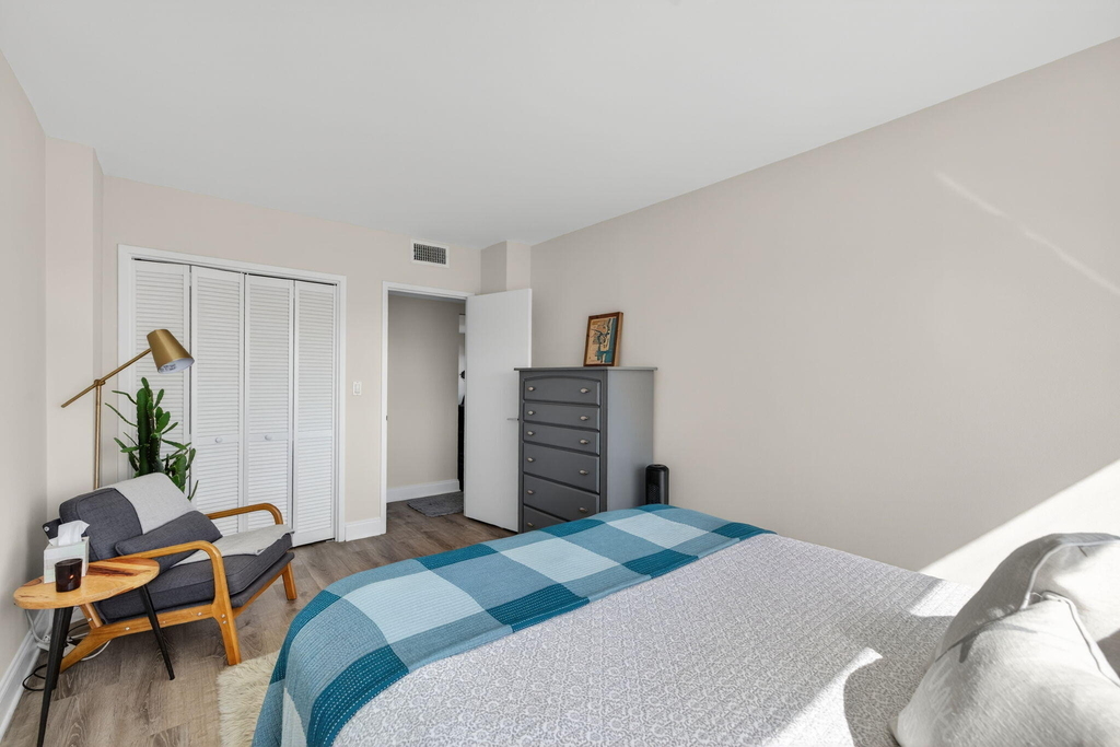2555 Ne 11th Street - Photo 22