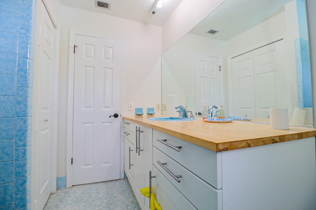 1329 Nw 84th Drive Nw - Photo 9
