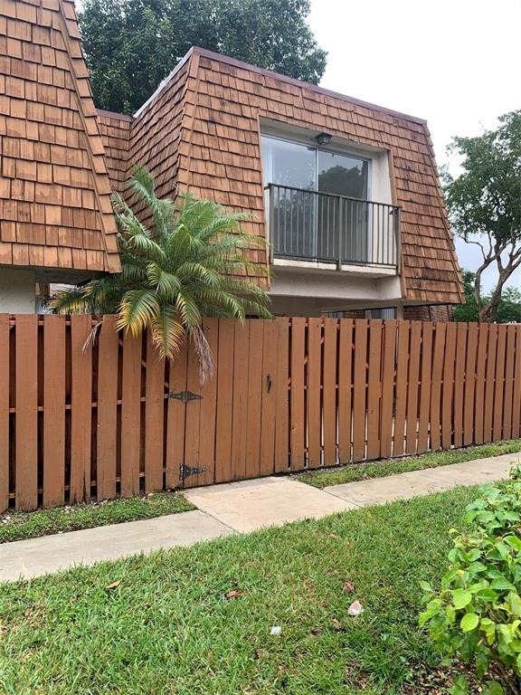 2161 Orange Grove Drive - Photo 0