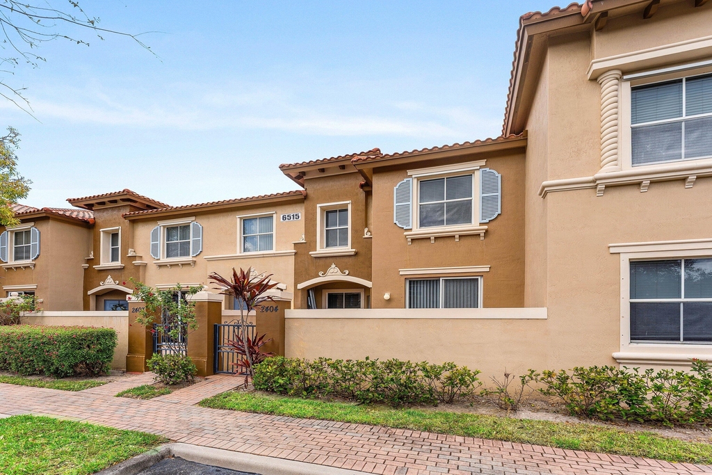6515 Diamond Springs Terrace - Photo 1