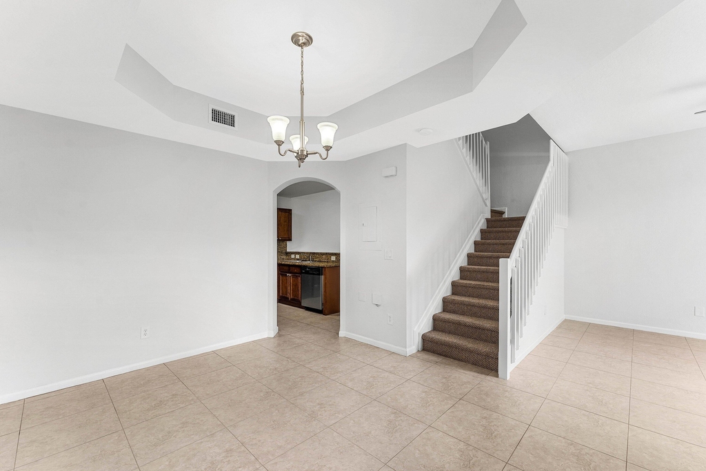 6515 Diamond Springs Terrace - Photo 16