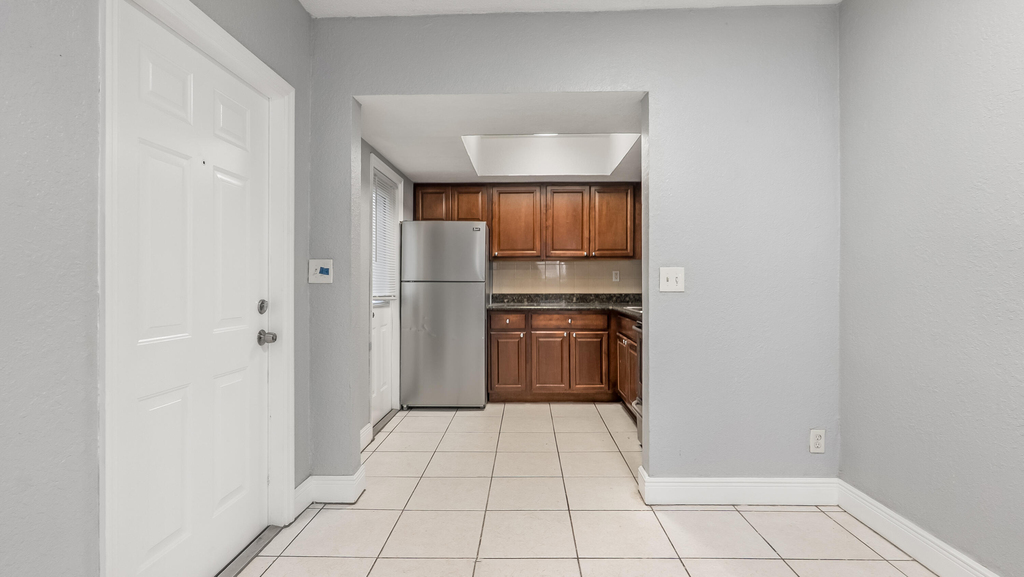 626 Sw 14th Avenue - Photo 5