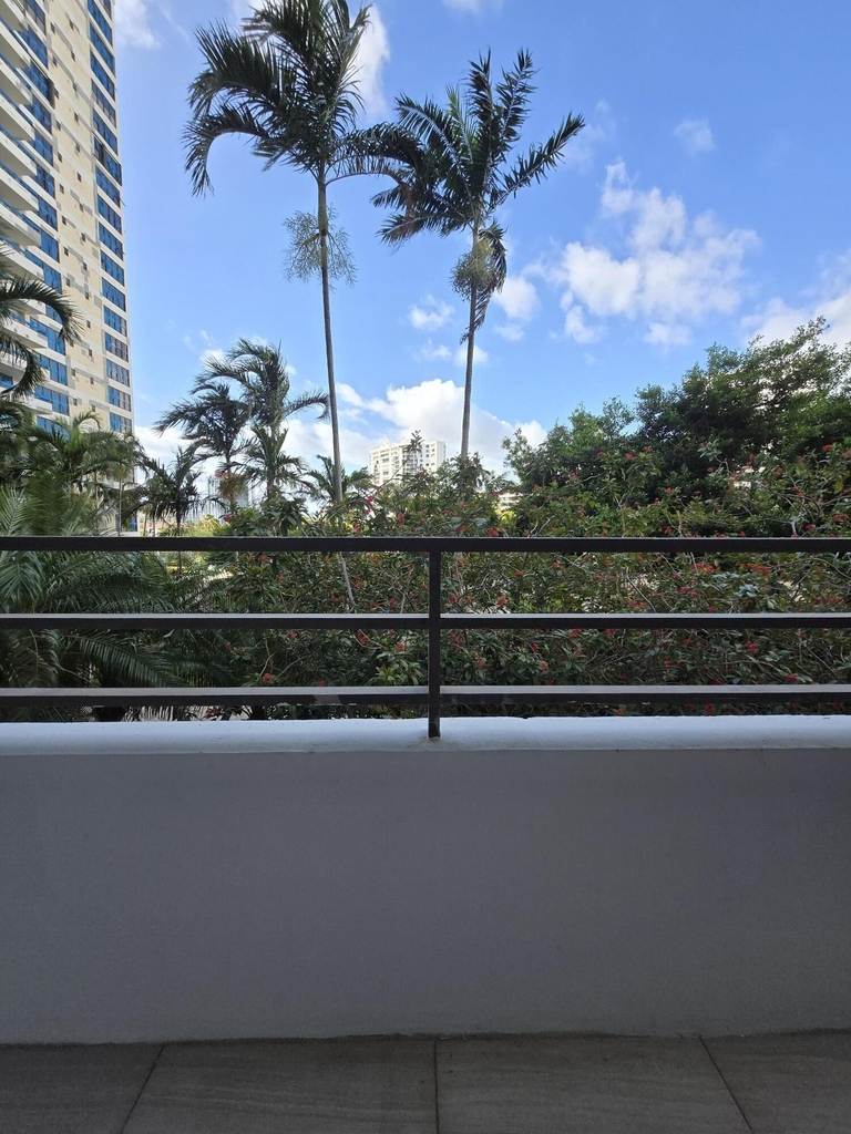 2500 Parkview Drive - Photo 0