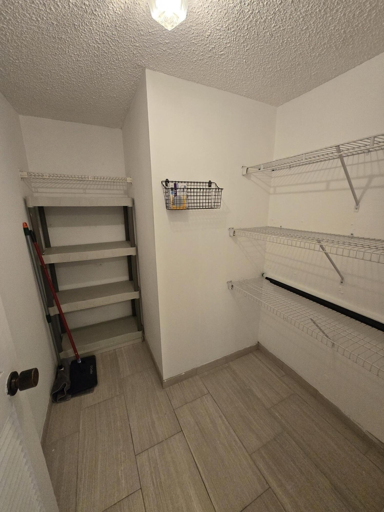 2500 Parkview Drive - Photo 9