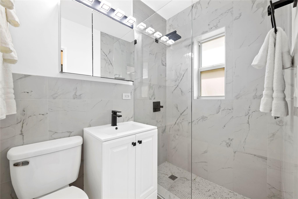 3015 Seville Street - Photo 18