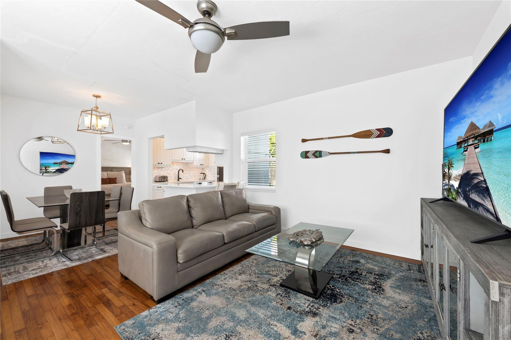 3015 Seville Street - Photo 2