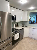 4031 N Cypress Drive - Photo 2
