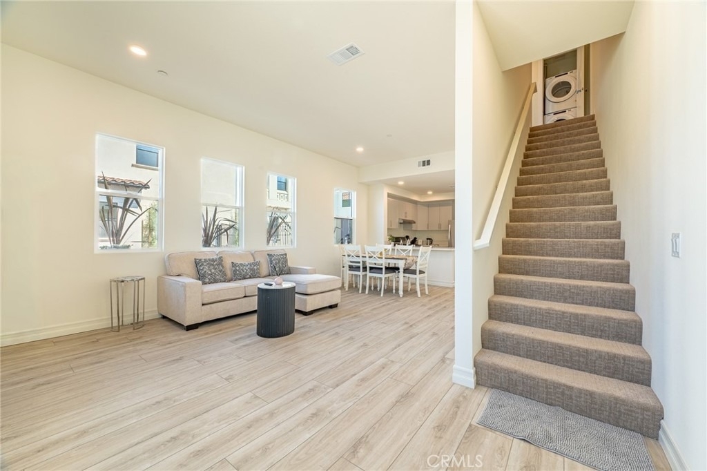 160 N New Ave - Photo 5