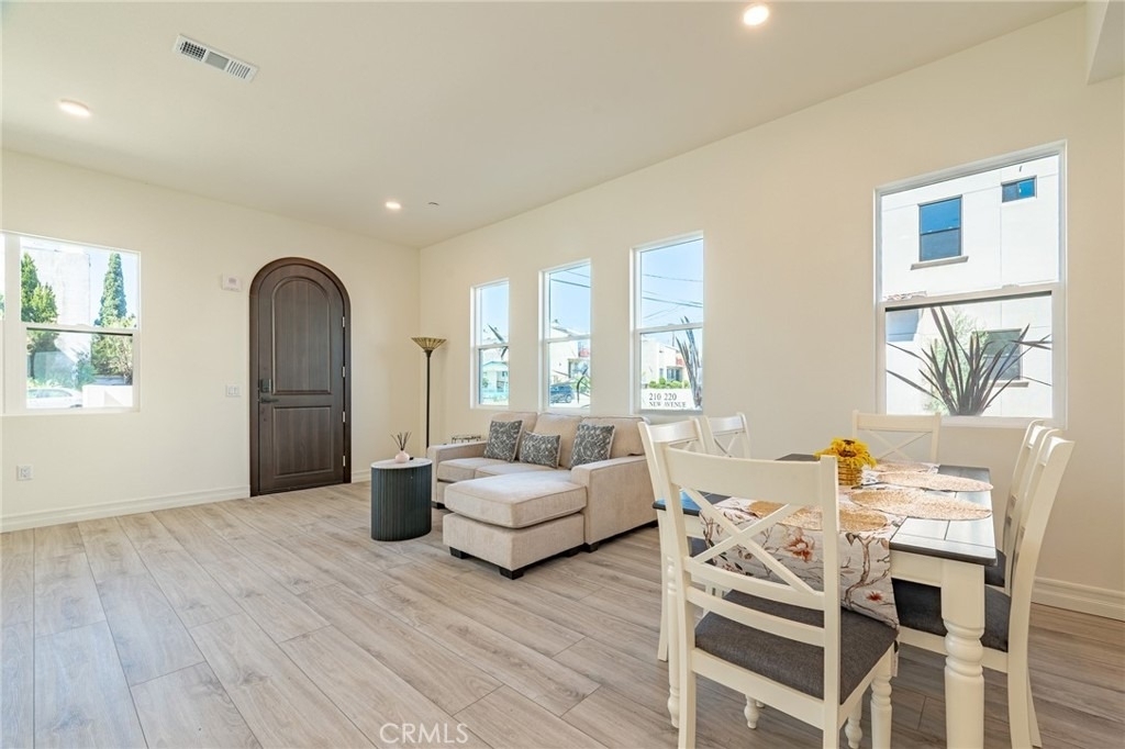 160 N New Ave - Photo 7