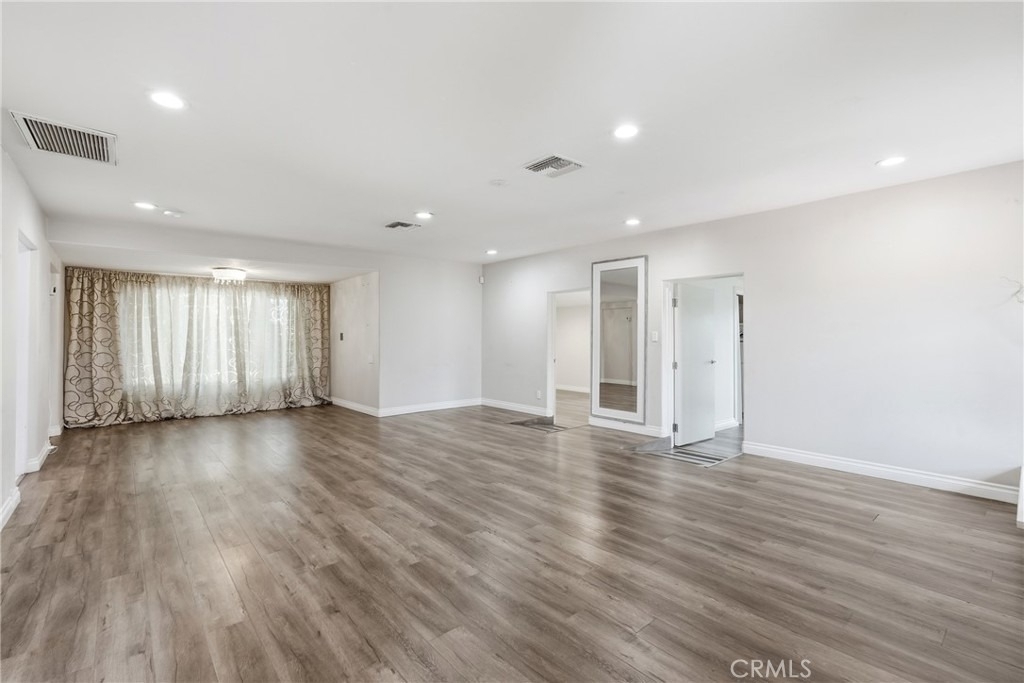 8647 Corbin Avenue - Photo 12