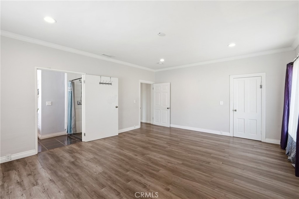 8647 Corbin Avenue - Photo 15