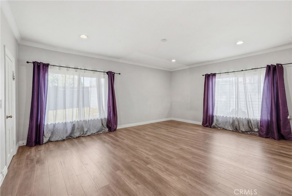 8647 Corbin Avenue - Photo 19
