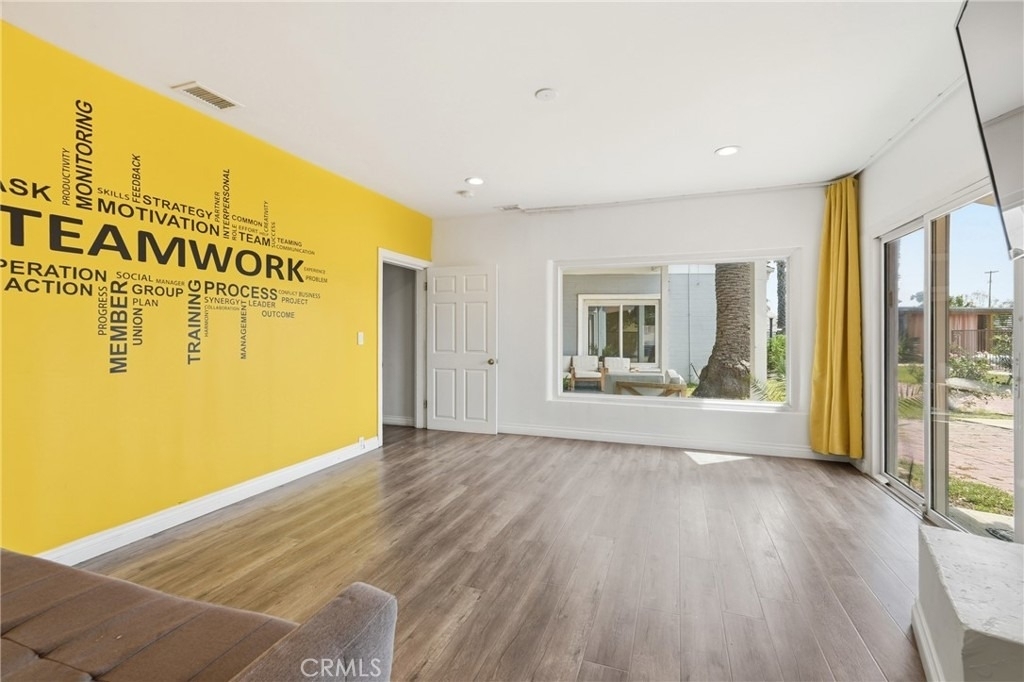 8647 Corbin Avenue - Photo 21