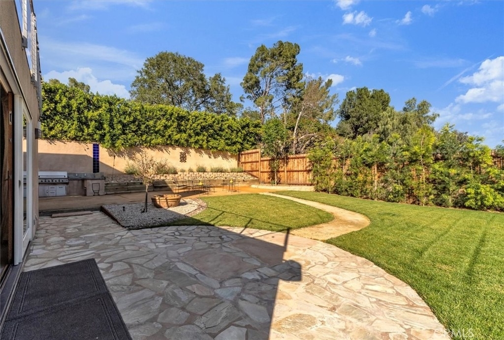 9824 Baden Avenue - Photo 30