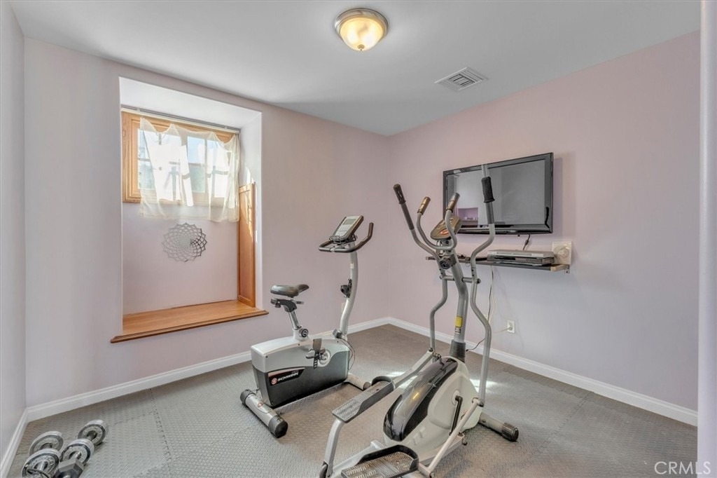 9824 Baden Avenue - Photo 27