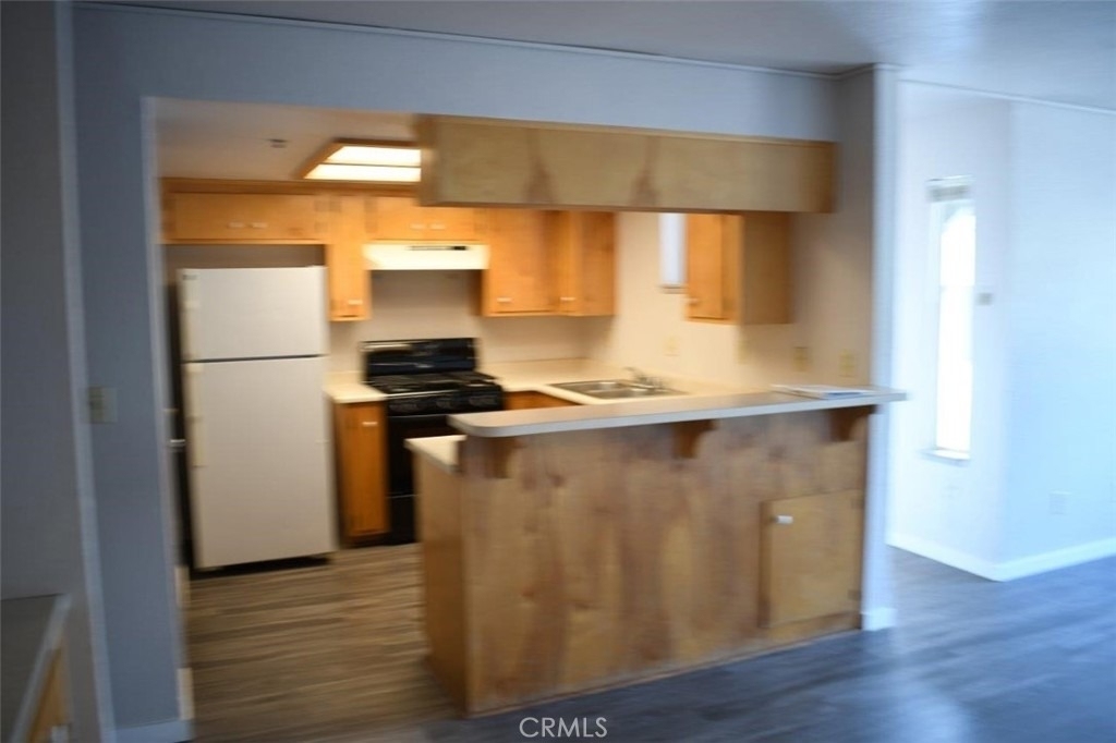1239 E Foothill Boulevard - Photo 7