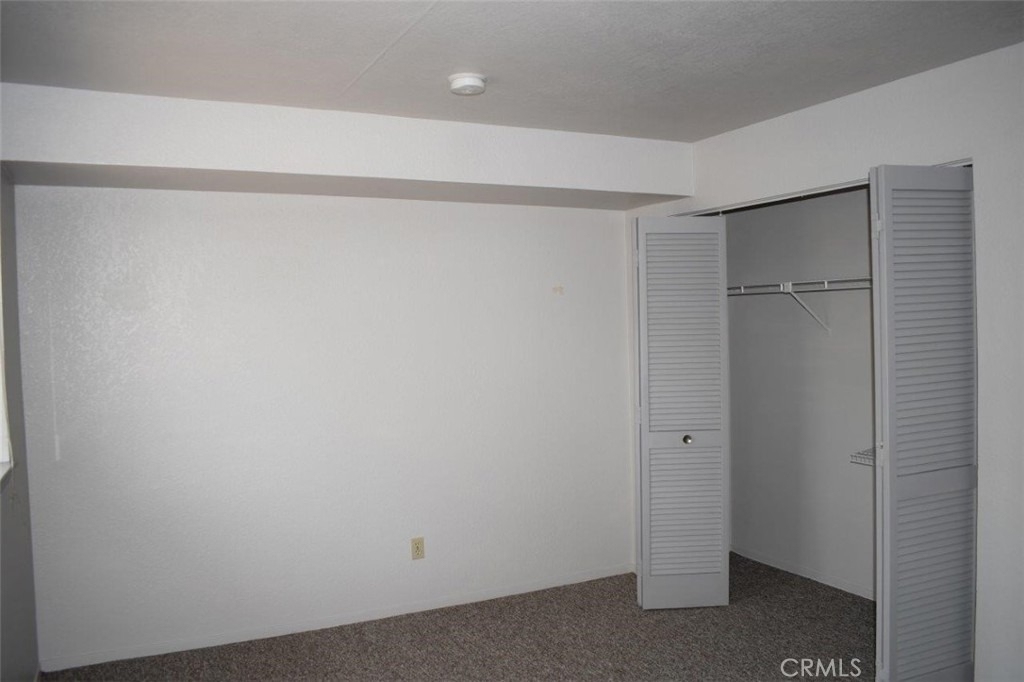 1239 E Foothill Boulevard - Photo 27
