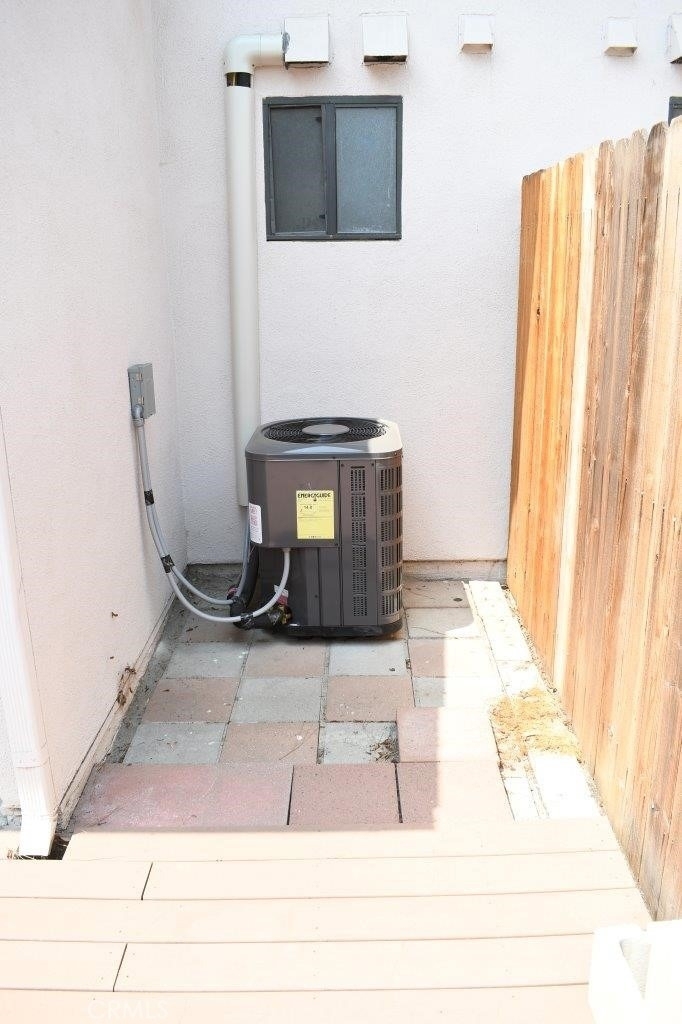 1239 E Foothill Boulevard - Photo 34
