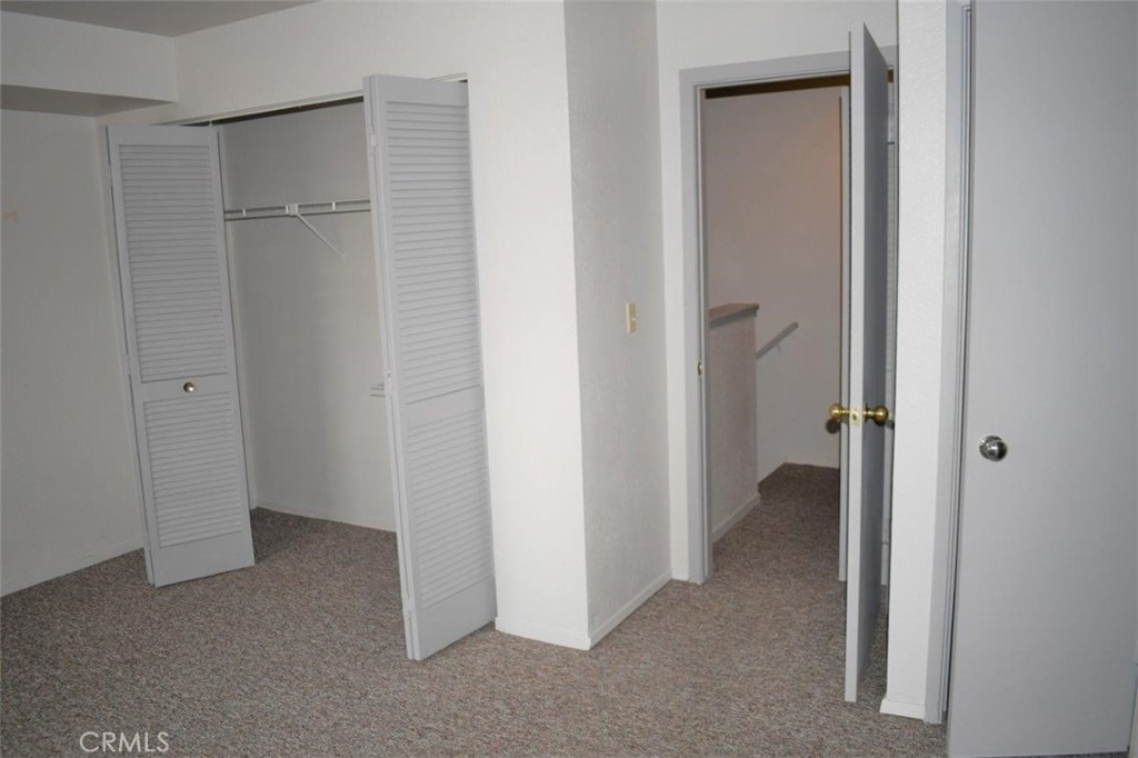 1239 E Foothill Boulevard - Photo 26