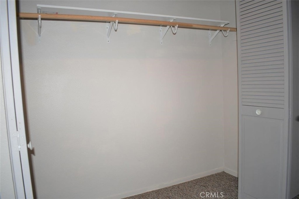 1239 E Foothill Boulevard - Photo 21