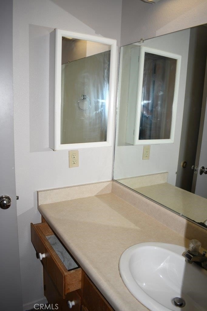 1239 E Foothill Boulevard - Photo 24