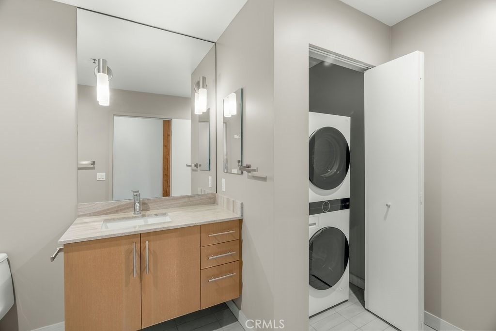 530 S Hewitt Street - Photo 13