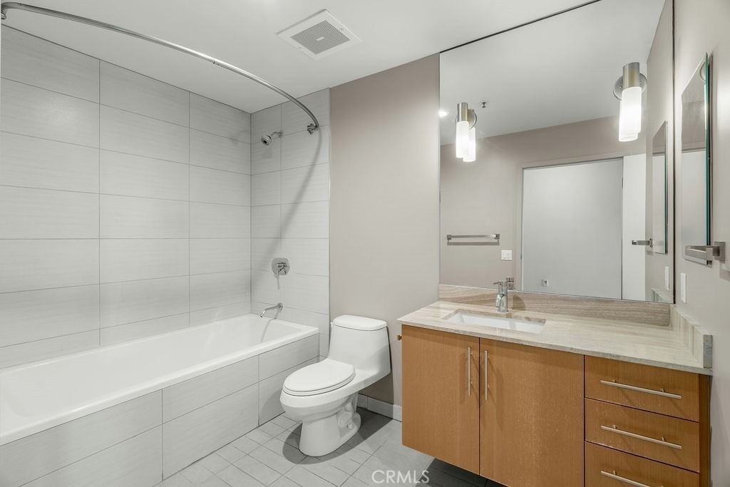 530 S Hewitt Street - Photo 11