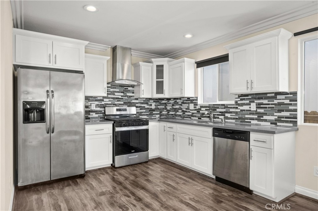 4812 Saturn Street - Photo 5