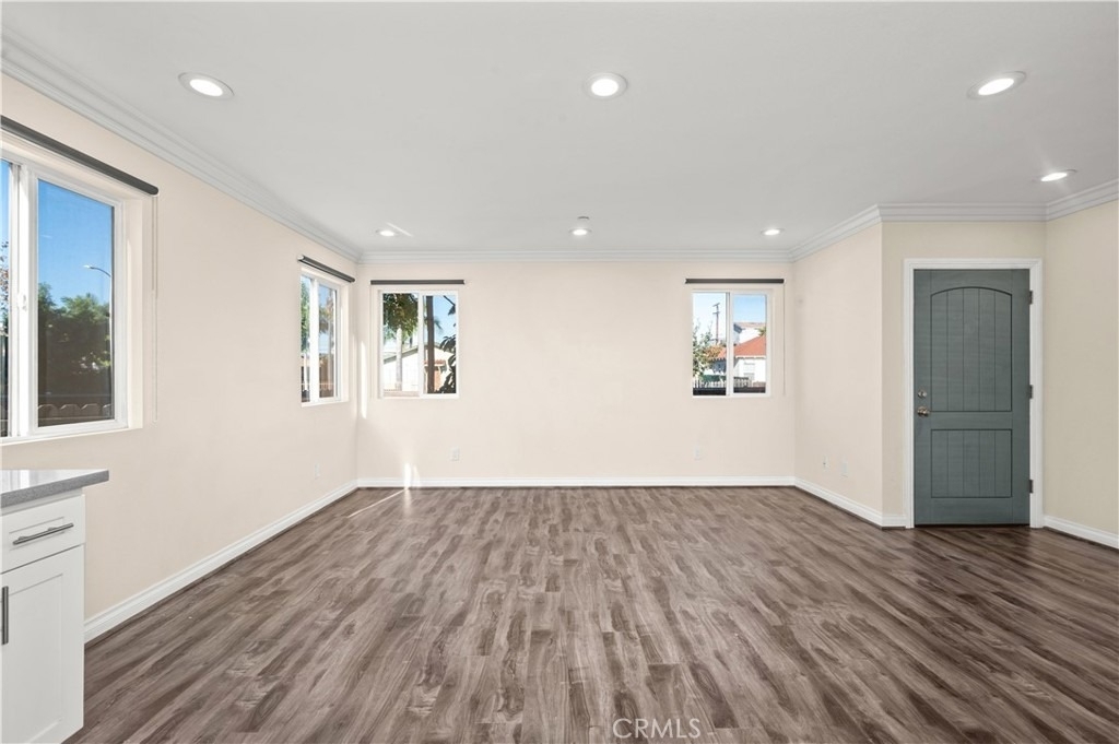 4812 Saturn Street - Photo 3