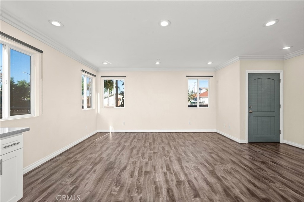 4816 Saturn Street - Photo 8